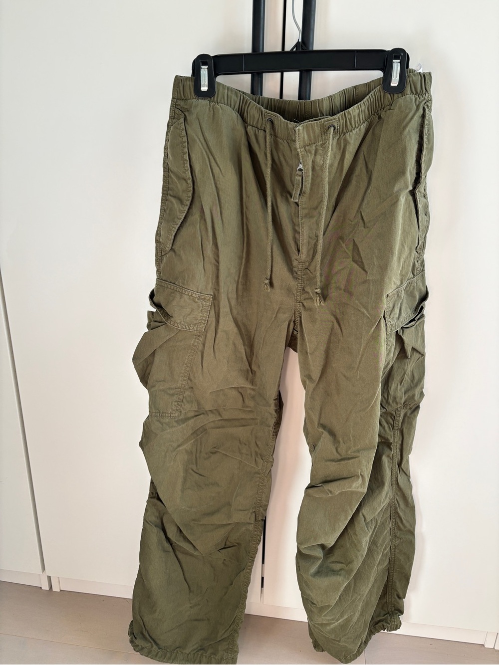 TNA women’s cargos, large